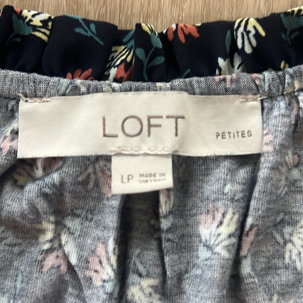 Ann Taylor Loft Tank - Picture 3 of 6